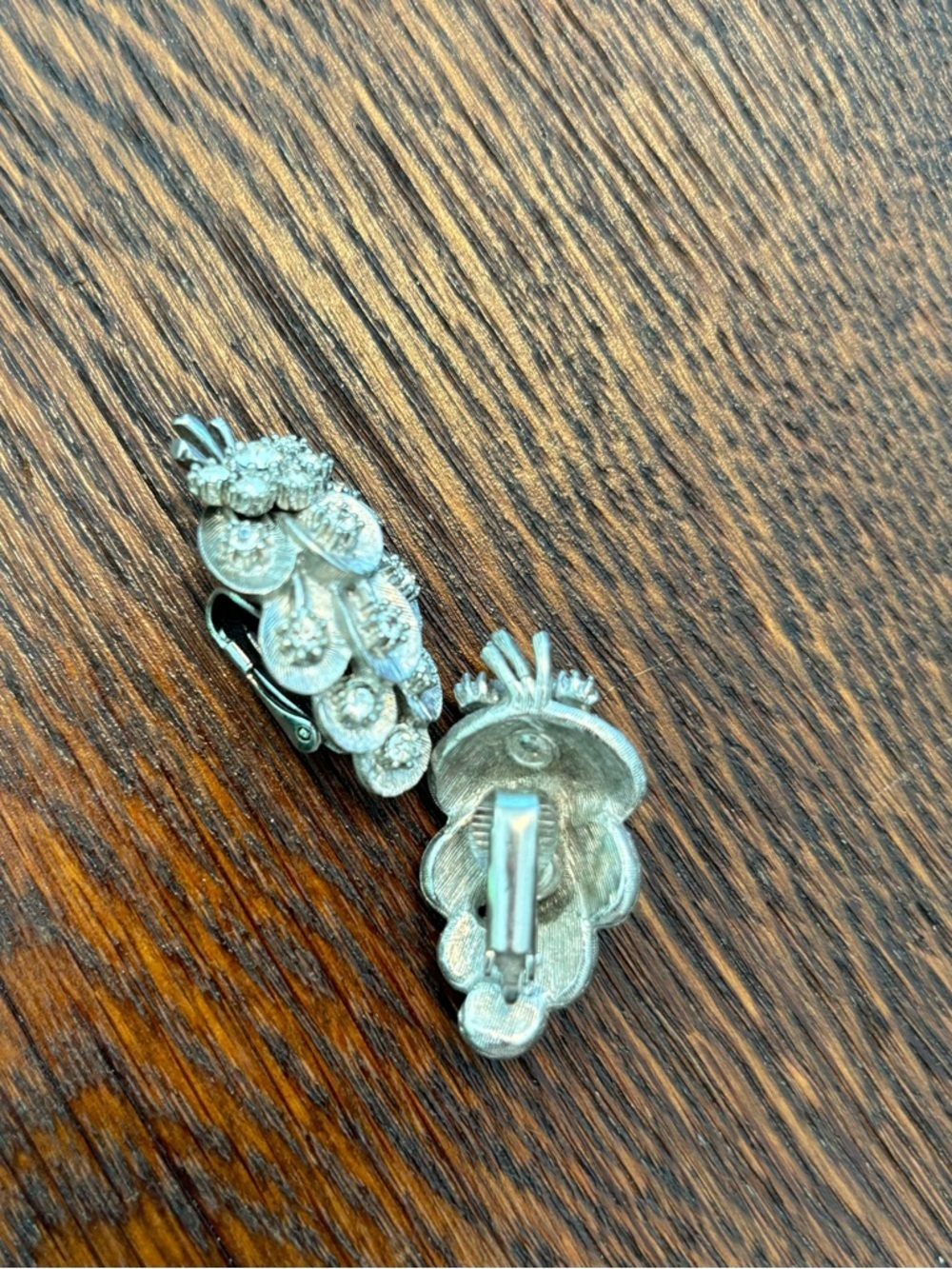 Vintage Crystal Pinecone Brooch and Clip-On Earrings - Silver Tone - Picture 9 of 9